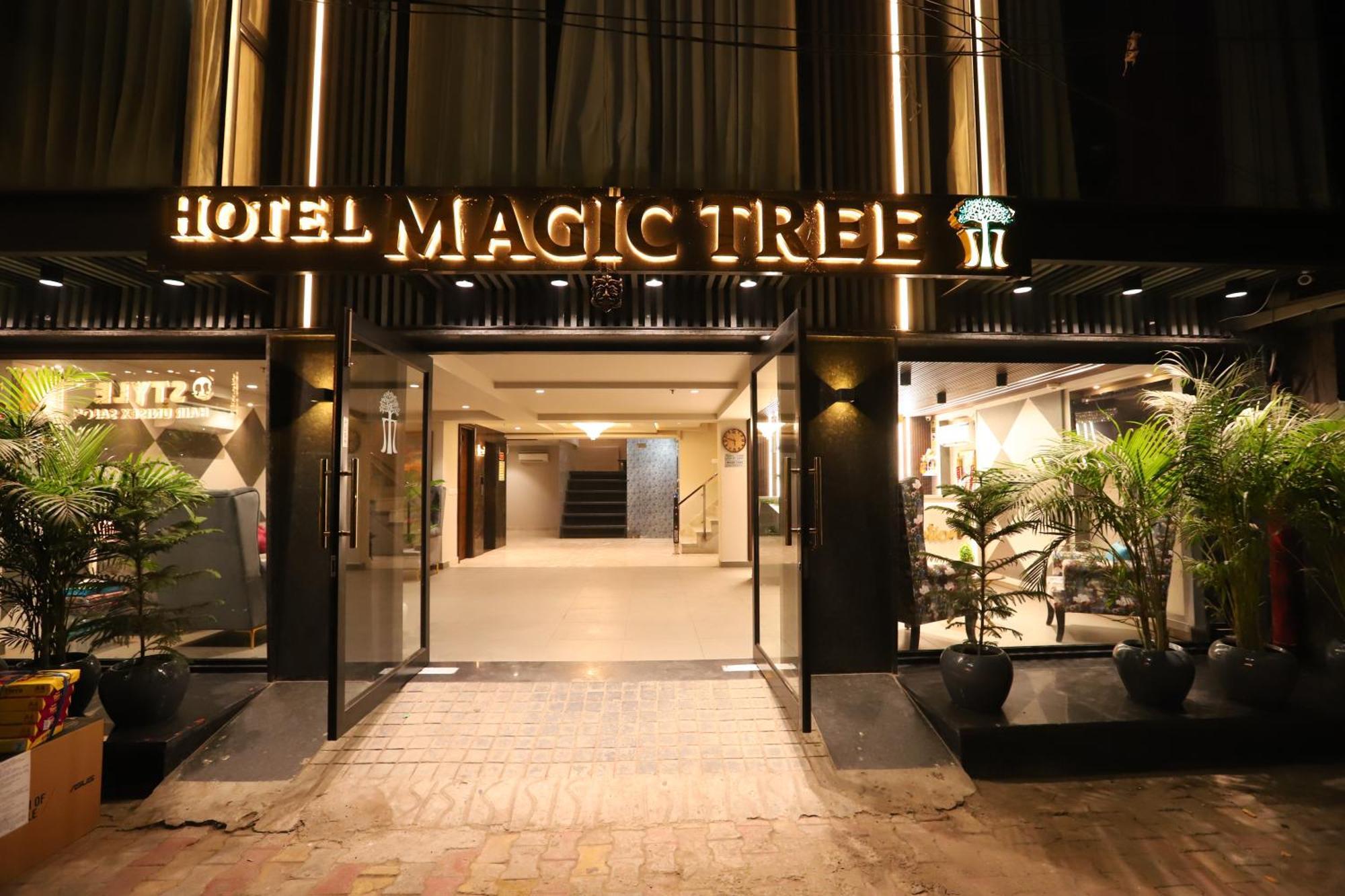 Hotel The Magic Tree - Paharganj New Delhi Ngoại thất bức ảnh