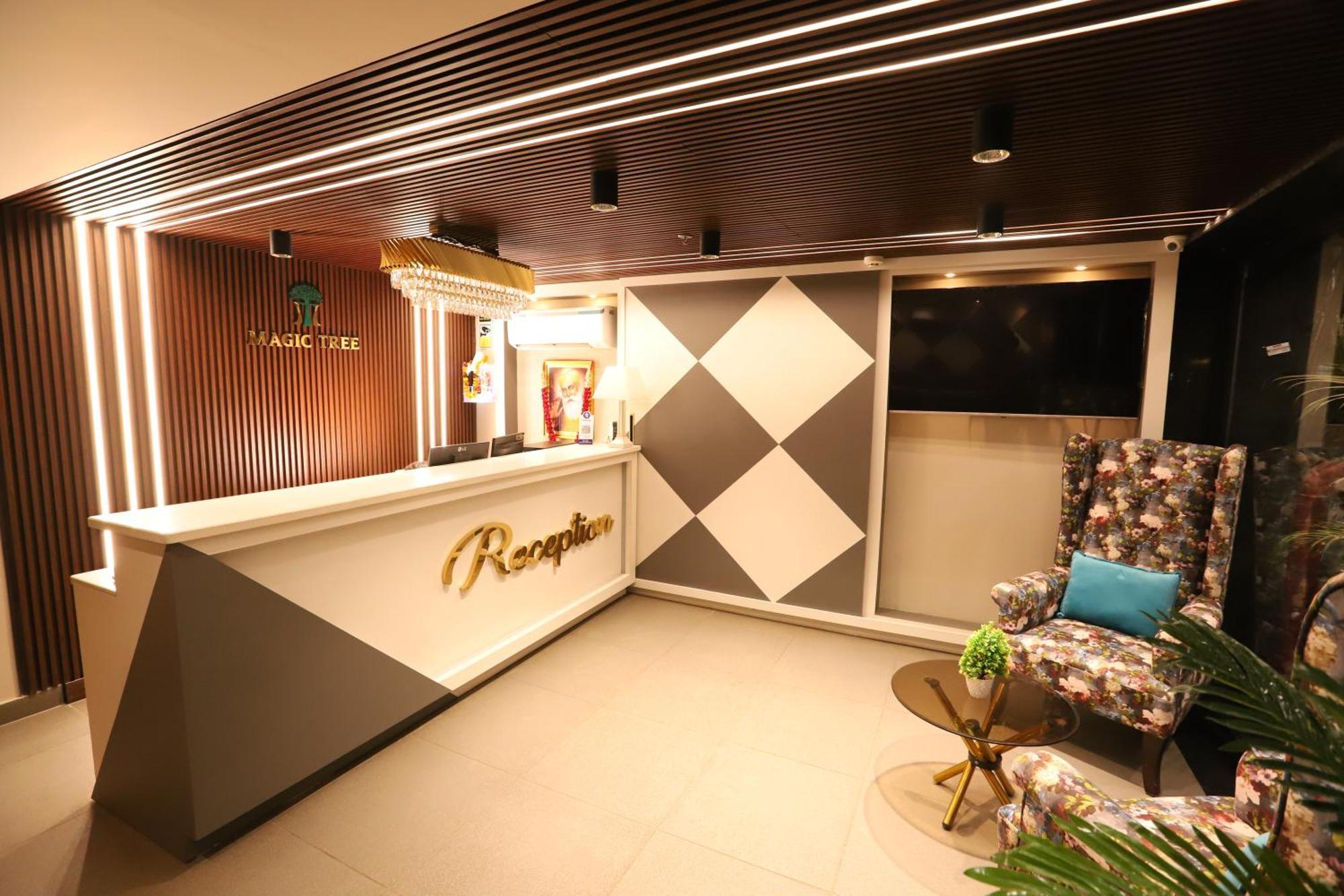 Hotel The Magic Tree - Paharganj New Delhi Ngoại thất bức ảnh